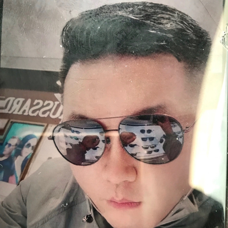 至尊宝的第一张照片--西安交友中心